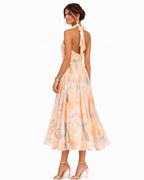 Aurora | Vestido con Cuello Halter y Estampado Acuarelado