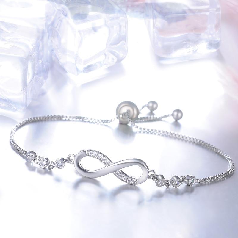 Pulsera ajustable de infinito en oro rosa