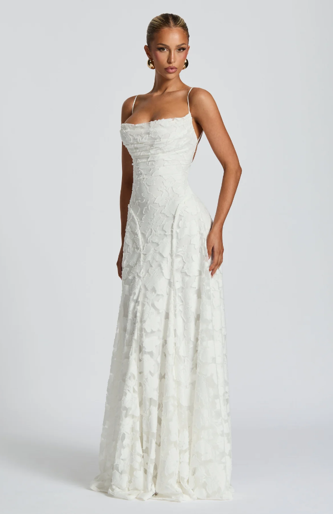 SOFIA | Elegante vestido maxi de encaje