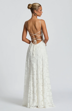 SOFIA | Elegante vestido maxi de encaje