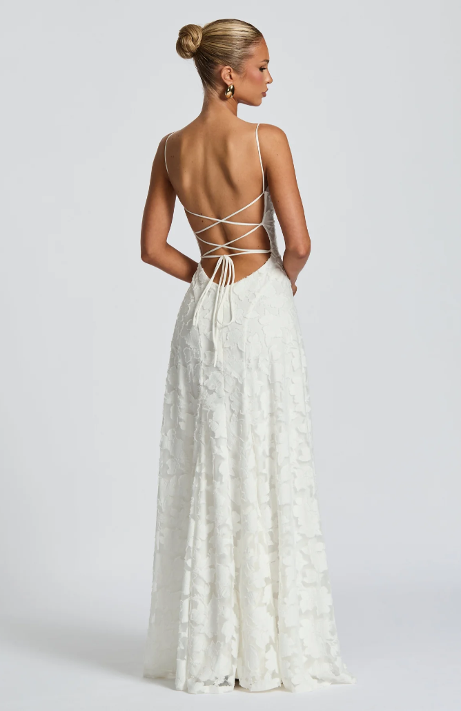 SOFIA | Elegante vestido maxi de encaje