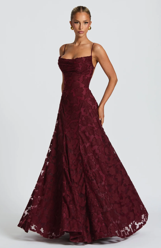SOFIA | Elegante vestido maxi de encaje