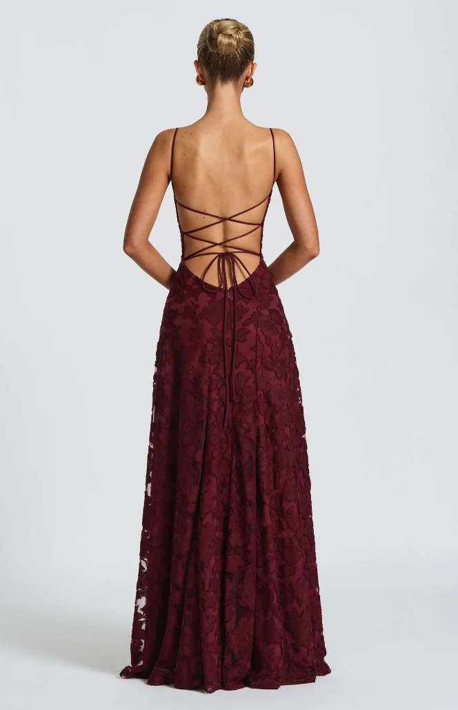SOFIA | Elegante vestido maxi de encaje