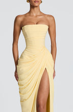 HANNAH | Elegante vestido maxi con drapeado y alta abertura