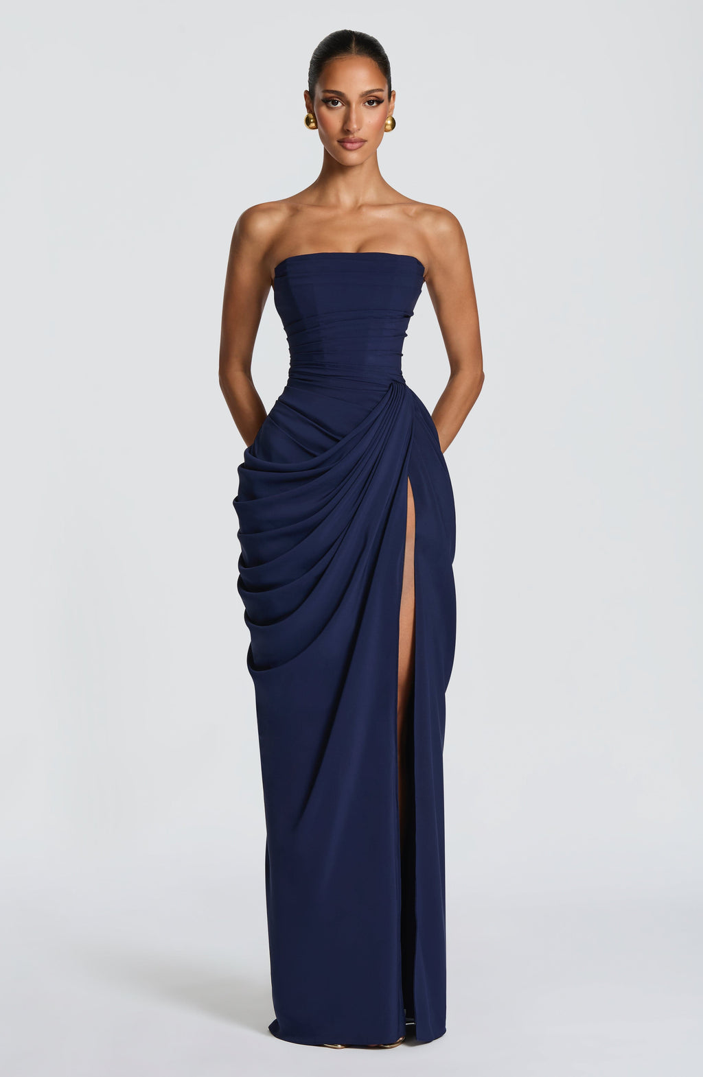 HANNAH | Elegante vestido maxi con drapeado y alta abertura