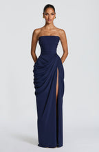 HANNAH | Elegante vestido maxi con drapeado y alta abertura