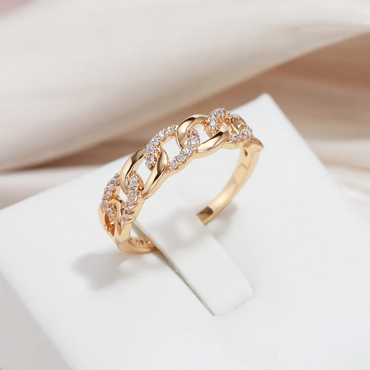 Anillo de oro de eslabones