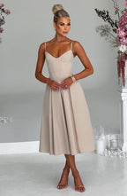 MAILEEN | Elegante vestido midi estilo corsé