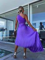 ELLA | Vestido Midi Plisado con escote asimétrico